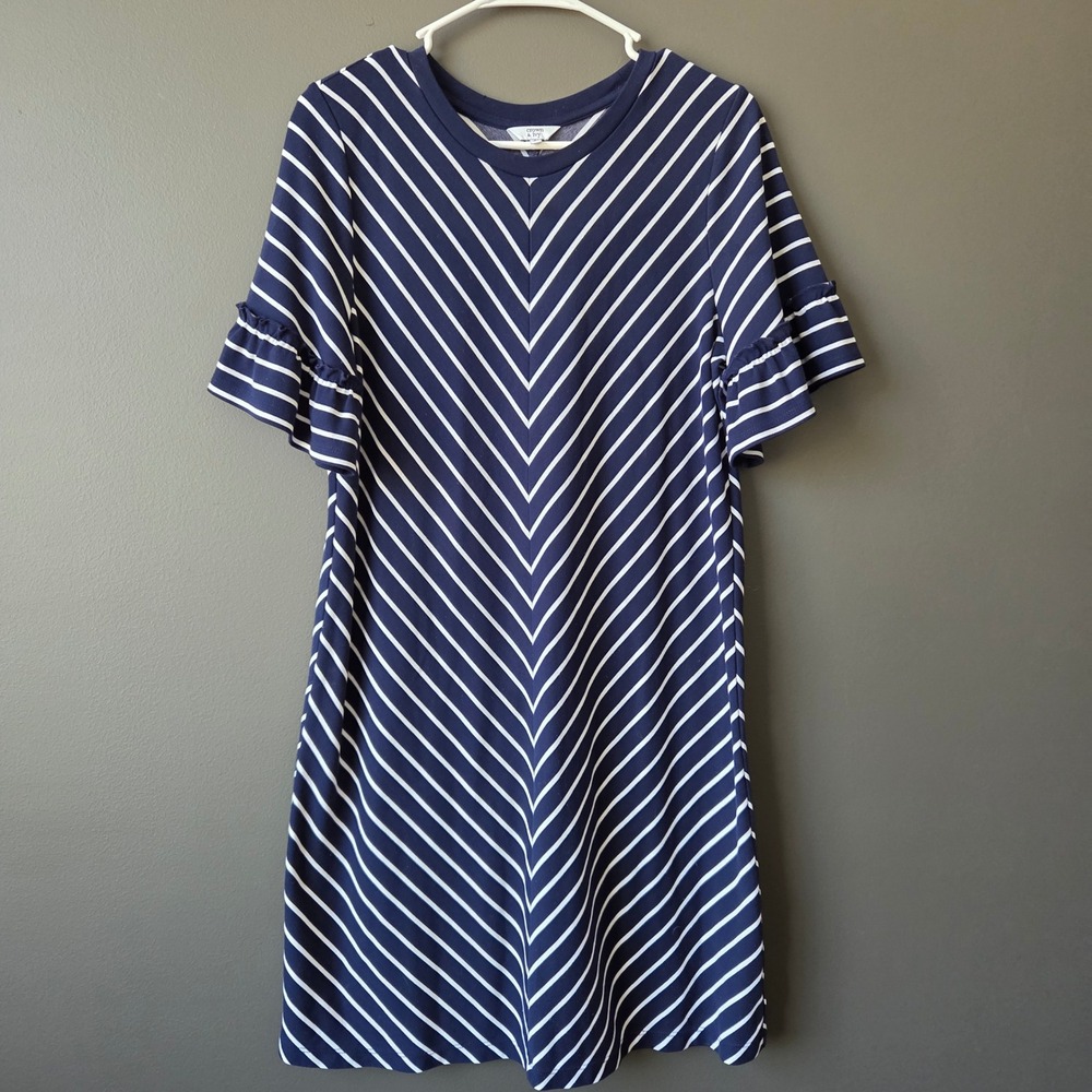 Crown & Ivy Navy White Chevron Stripe Ruffle‎ Sleeve Shift Dress Large Nautical